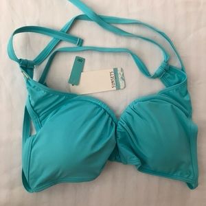 Women’s Underwire Bikini Top. Fit Size 18 DD
